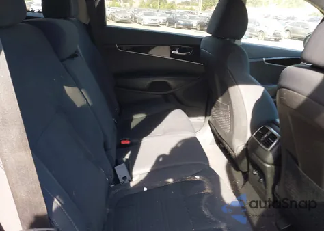 2019 Kia Sorento 2.4L Lx из США, поврежденный, VIN 5XYPGDA37KG452423